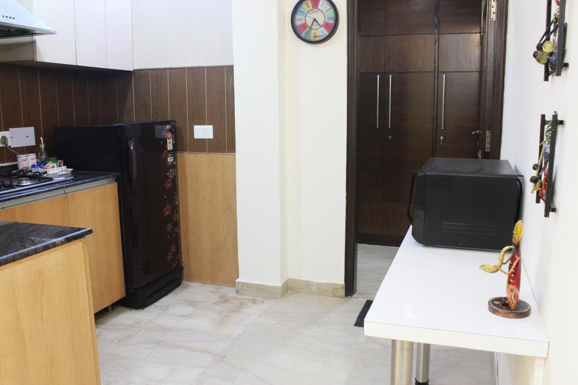 Handicraft 1bhk With 2 Patios And 2 Baths 4 Apartment *